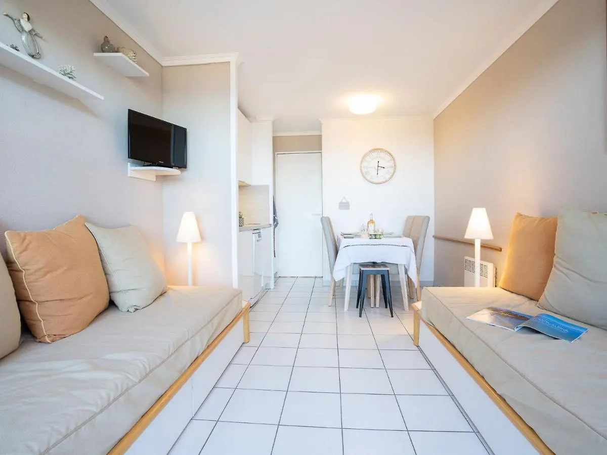 Apartment Village Cap Esterel - L'Esquinade-10 By Interhome Saint-Raphaël
