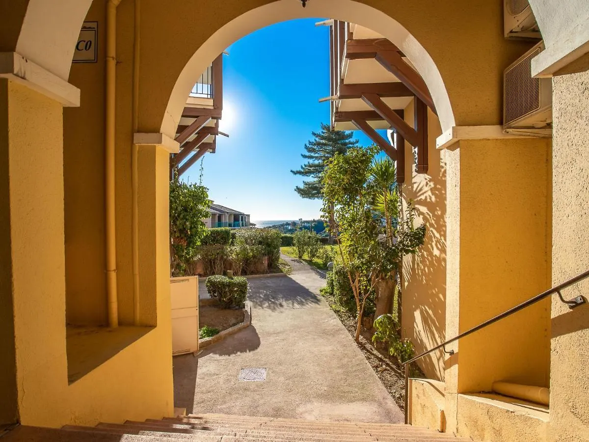 Apartment Village Cap Esterel - L'Esquinade-10 By Interhome Saint-Raphaël